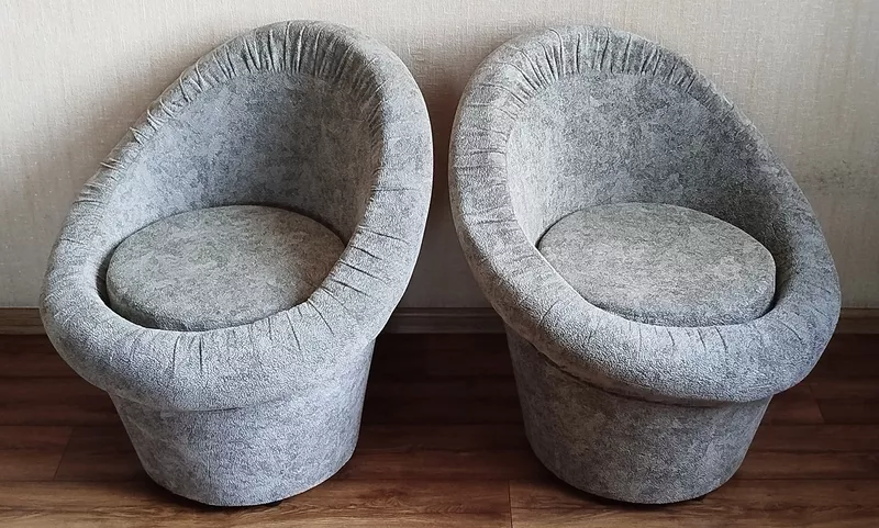 Пуфик со спинкой б/у. (2 шт.) 5