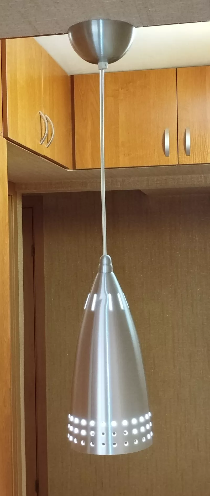 Люстра - Подвесной светильник с алюминиевым плафоном б/у,  3 шт. 3