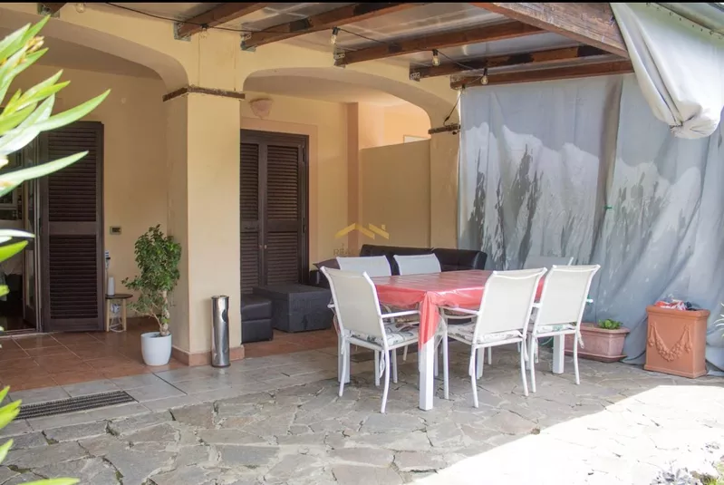 Вилла с садом в Marco Simone Golf Country Club на продажу или в аренду 6