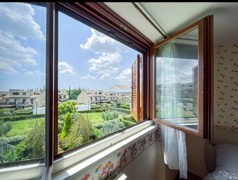 Вилла с садом в Marco Simone Golf Country Club на продажу или в аренду 10