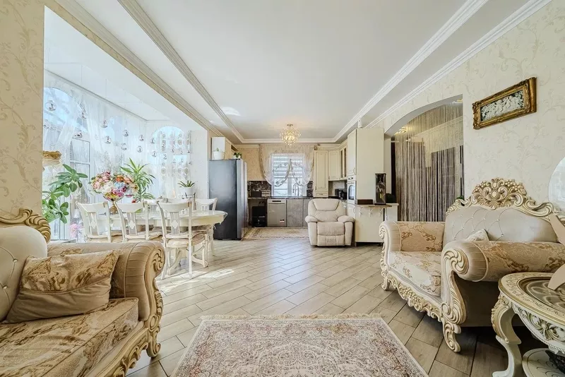 В срочной продаже Дом «Дыхание Барокко» . 2