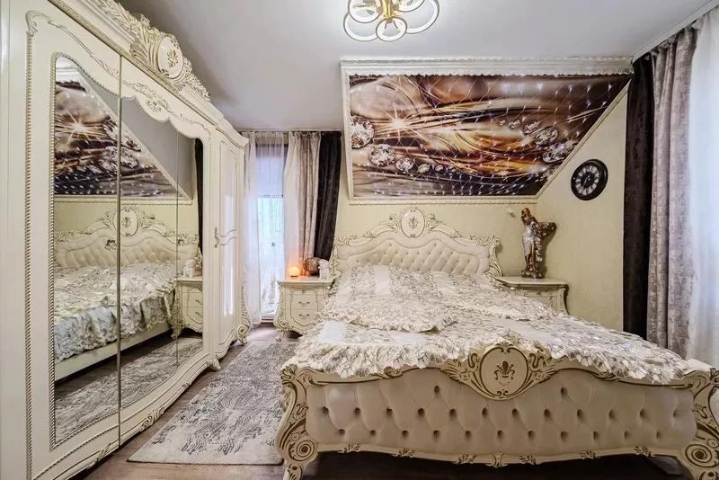  В срочной продаже Дом «Дыхание Барокко» . С ремонтом и мебелью. 10