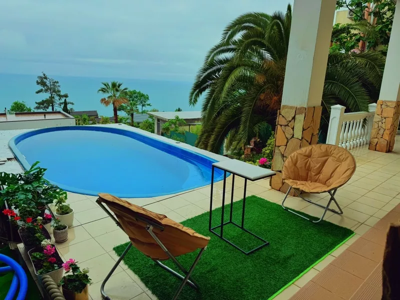 В продаже особняк в Сочи 800 метров до моря.