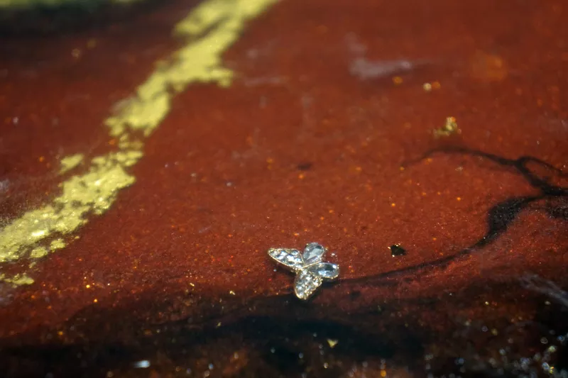 Дизайнерский журнальный стол 7