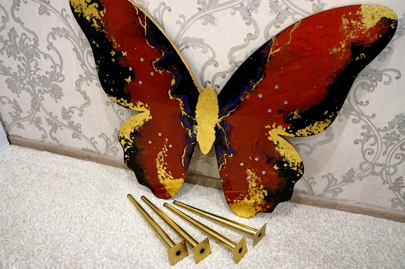 Дизайнерский журнальный стол 9