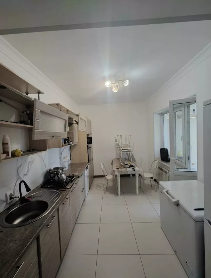 Прoдам бoльшой 4 комнатный дом 175кв город Алматы 9