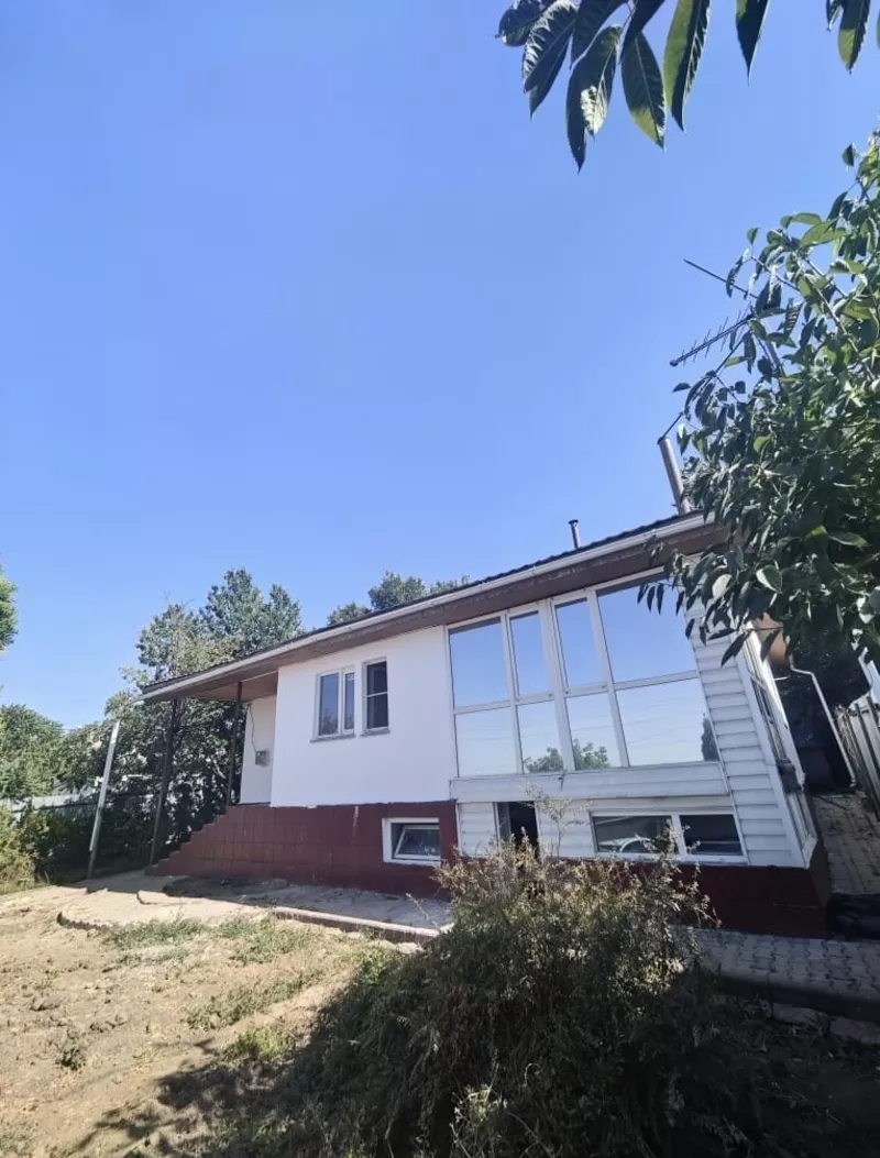 Прoдам бoльшой 4 комнатный дом 175кв город Алматы 2