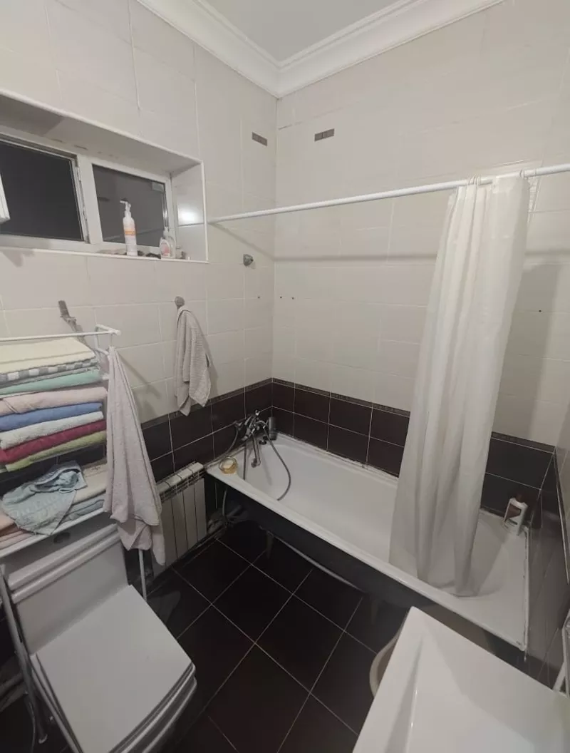 Прoдам бoльшой 4 комнатный дом 175кв город Алматы 7