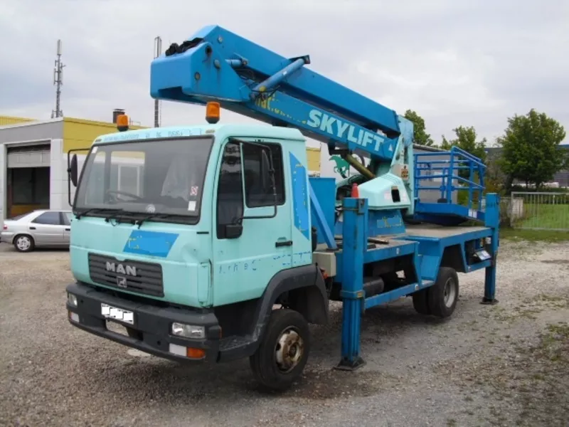 MAN 8.163 Автовышка.2001 года 2